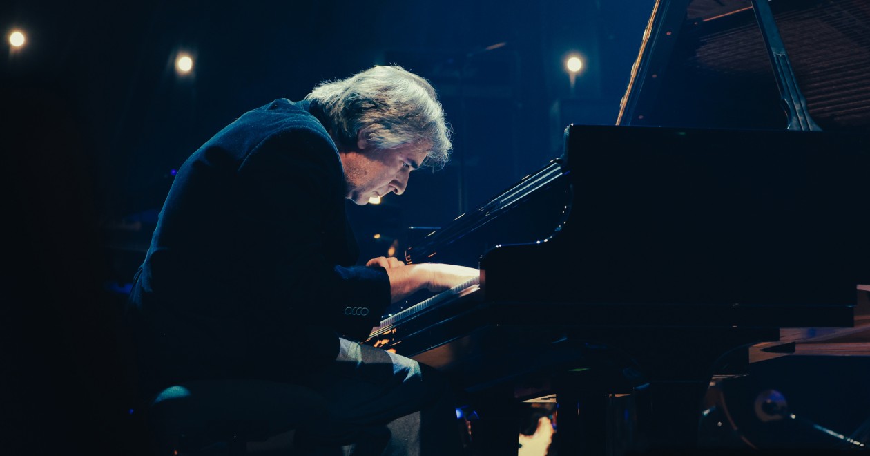 Alexandros Markeas - Compositeur.&nbsp;Grand Prix Sacem 2023 de la Musique classique contemporaine.&nbsp;Soutenu par notre Action culturelle.