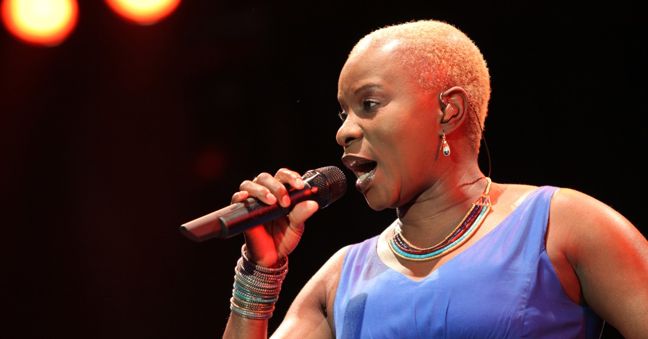 Angélique Kidjo - Compositrice. Nomination aux Grammy Awards 2023(Best Global Music Album for Queen of Sheba).